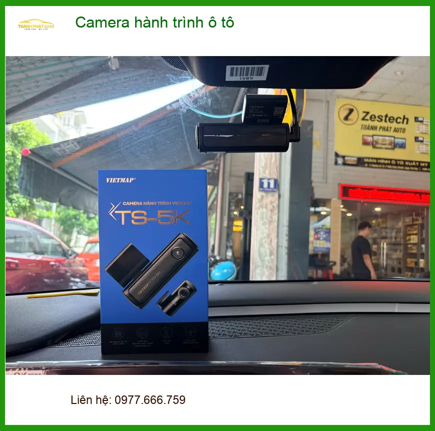Chị Mai Anh lắp camera hành trình ô tô cho Honda CR-V tại Quận 8 ghi lại mọi khoảnh khắc