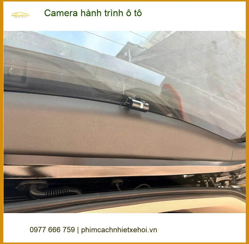 Anh Đức Anh lắp Camera hành trình ô tô cho Mitsubishi Xpander tại Củ Chi ảnh thực tế 2