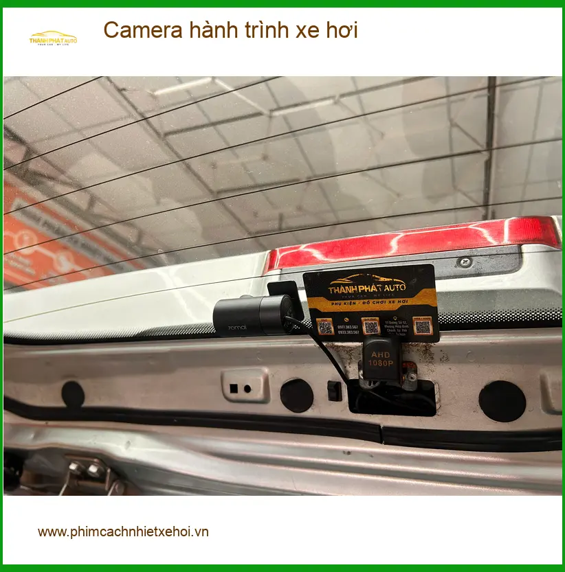 Anh Đạt lắp Camera hành trình xe hơi Honda CRV tại Quận Bình Tân
