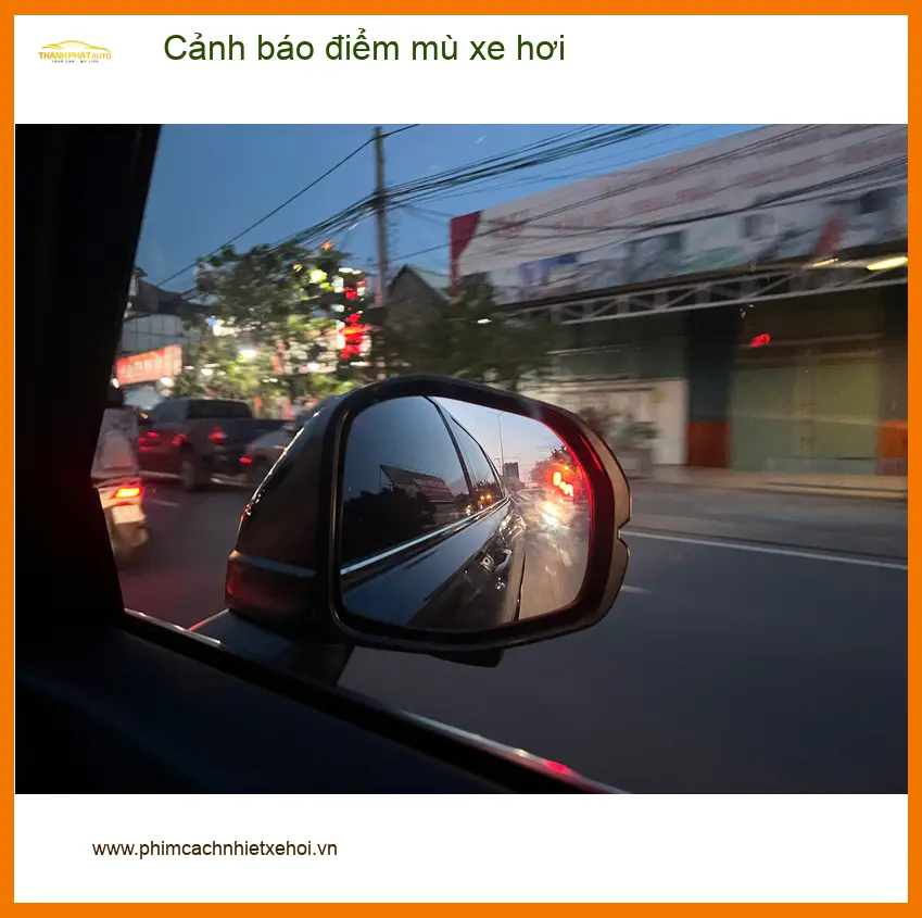 Anh Khải lắp cảnh báo điểm mù xe hơi Honda CRV tại Hóc Môn để an tâm hơn khi chuyển làn