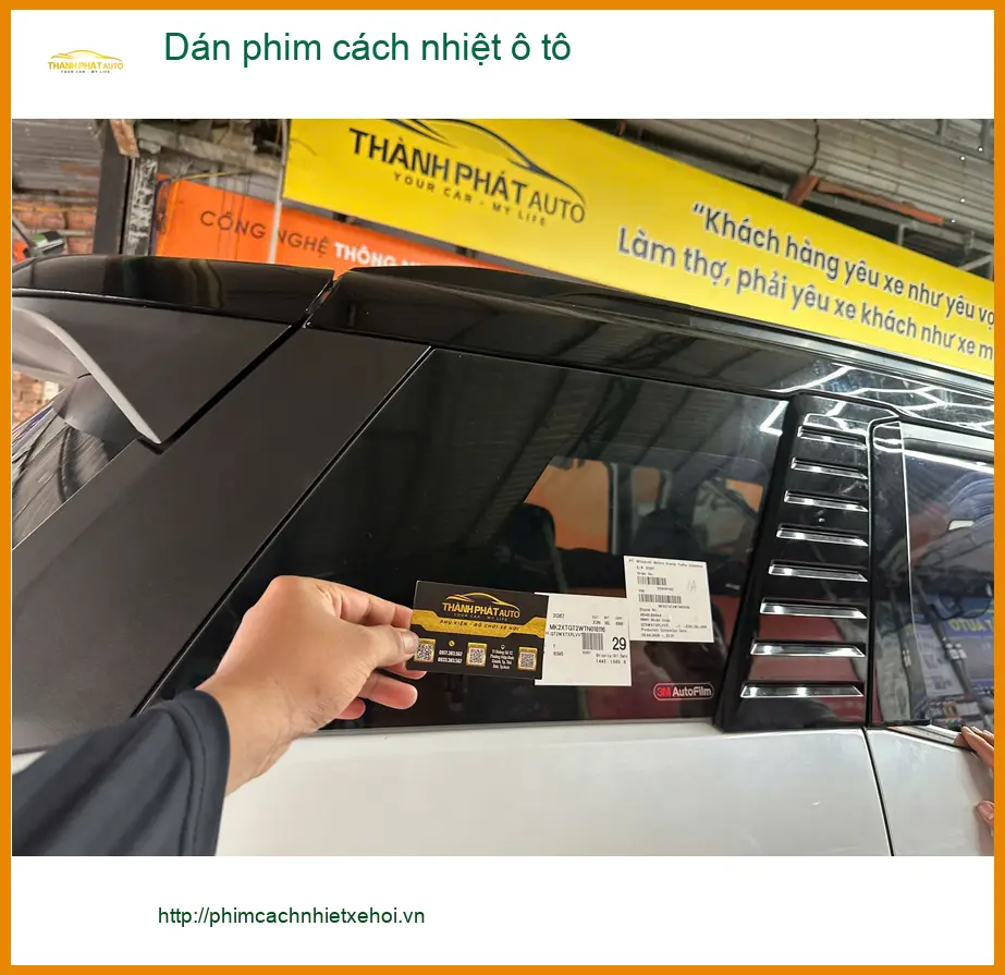 Anh Tùng dán phim cách nhiệt ô tô cho Hyundai Accent giảm nóng gay gắt tại Quận 12 ảnh thực tế 2
