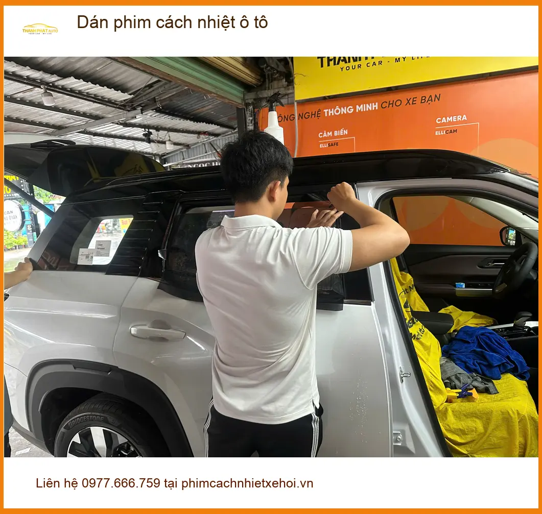 Anh Tùng dán phim cách nhiệt ô tô cho Hyundai Accent giảm nóng gay gắt tại Quận 12 ảnh thực tế 5
