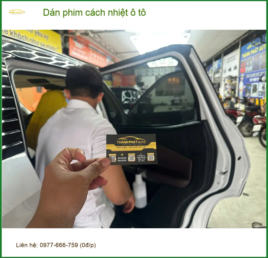 Chị Cẩm Tú Hyundai Accent dán phim cách nhiệt Quận 10 chống nóng hiệu quả