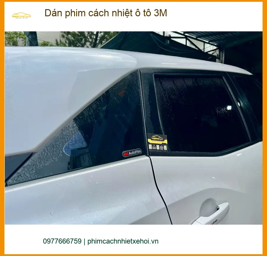 Chị Lan Anh dán phim cách nhiệt ô tô 3M cho Hyundai Creta tại Quận 10 tránh nắng gắt ảnh thực tế 2