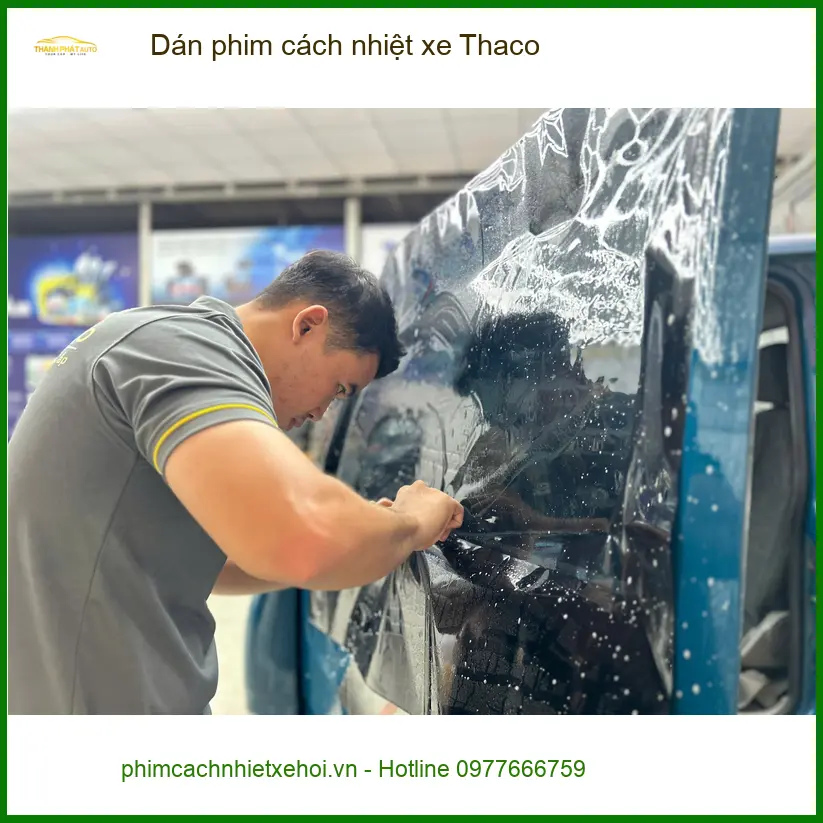 Bác Đạt dán phim cách nhiệt cho Thaco Towner tại Quận 12 để chống nóng, bảo vệ nội thất ảnh thực tế 2