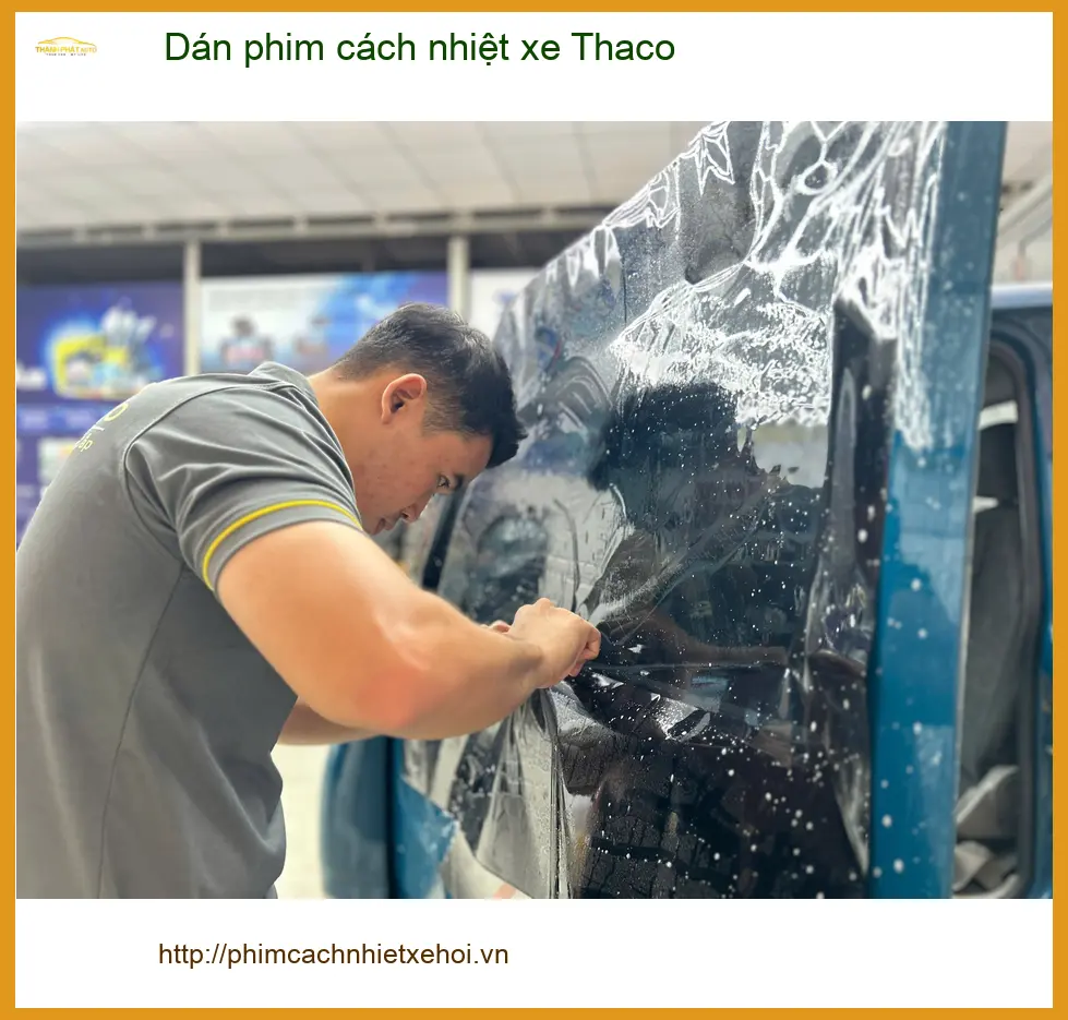 Anh Quang dán phim cách nhiệt Thaco Frontier tại Quận Bình Thạnh