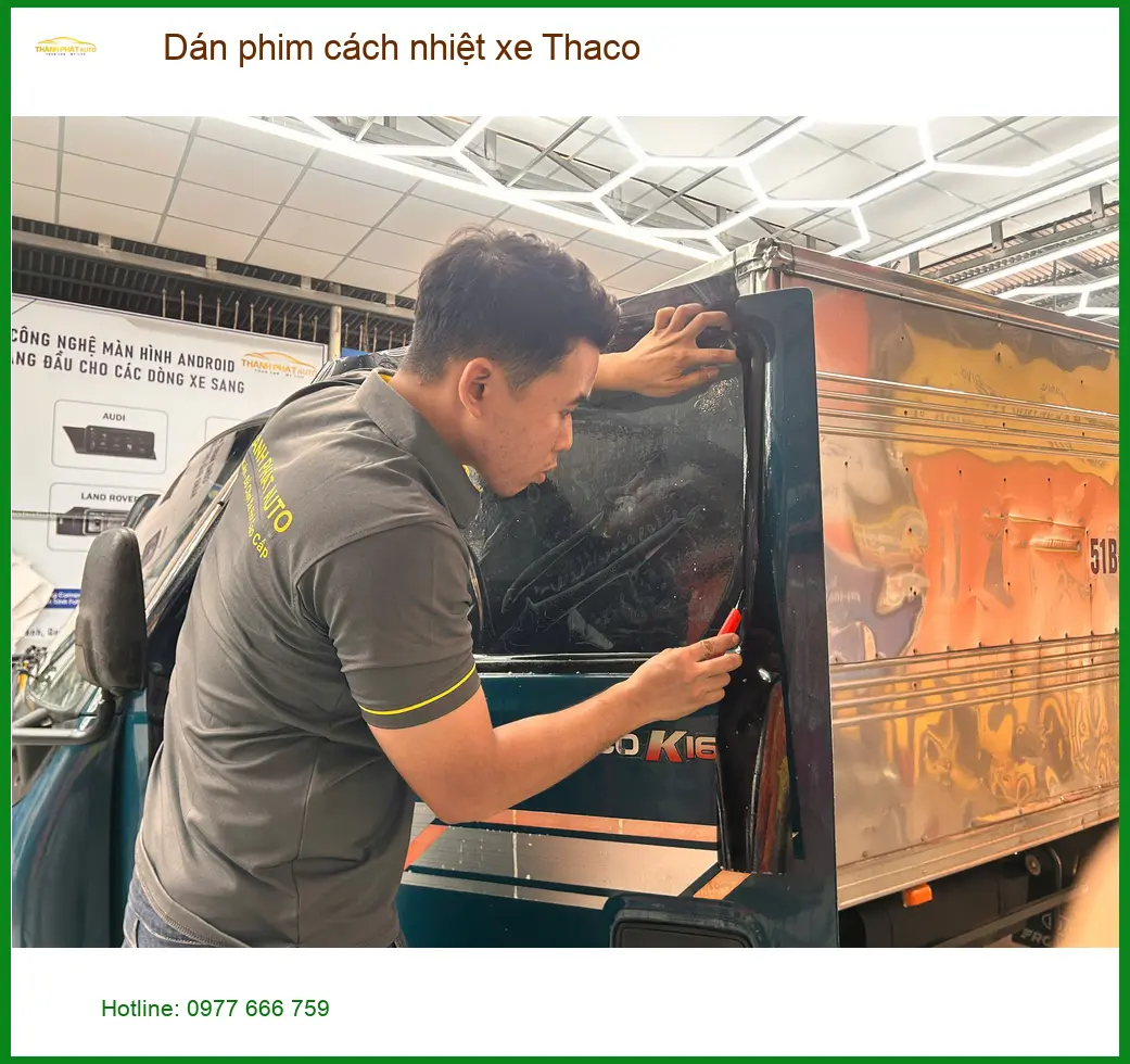 Anh Quang dán phim cách nhiệt Thaco Frontier tại Quận Bình Thạnh ảnh thực tế 2