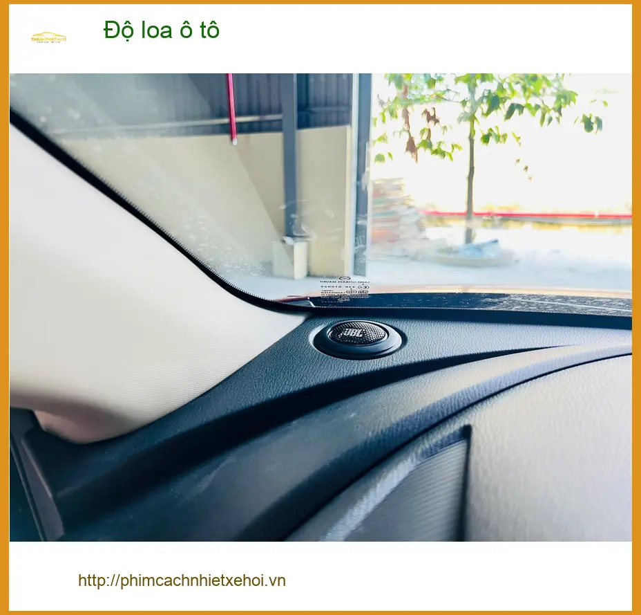 Anh Minh độ loa ô tô cho Honda CRV tại Thủ Đức vì chất âm zin không đủ sống động ảnh thực tế 2