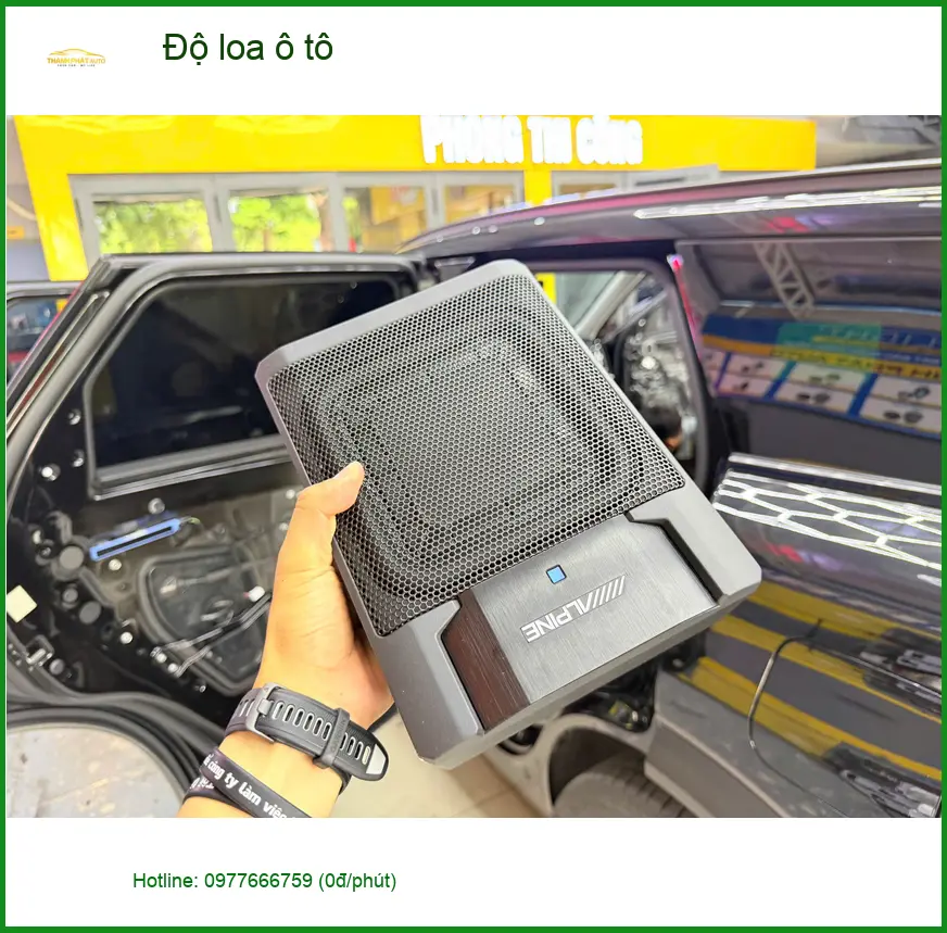 Anh Thành độ loa ô tô cho Honda CRV tại Quận Tân Phú để nghe nhạc rõ hơn trên đường đi làm ảnh thực tế 4