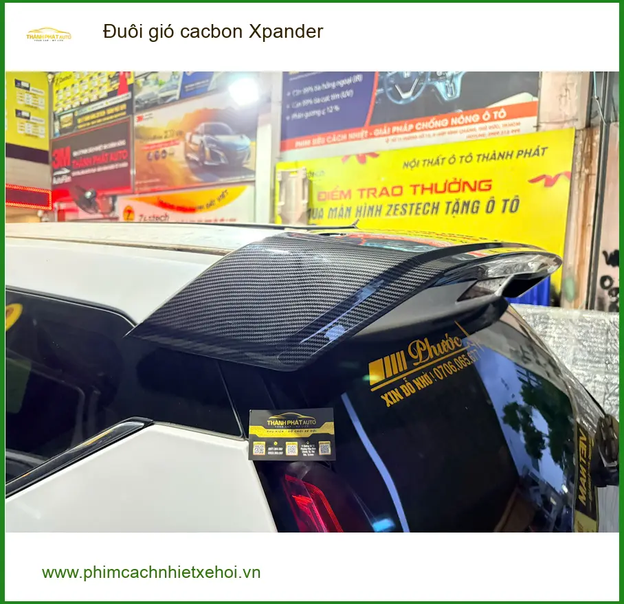 Anh Thắng Lắp Đuôi Gió Carbon Xpander Tại Quận 6 Để Xe Nổi Bật Hơn