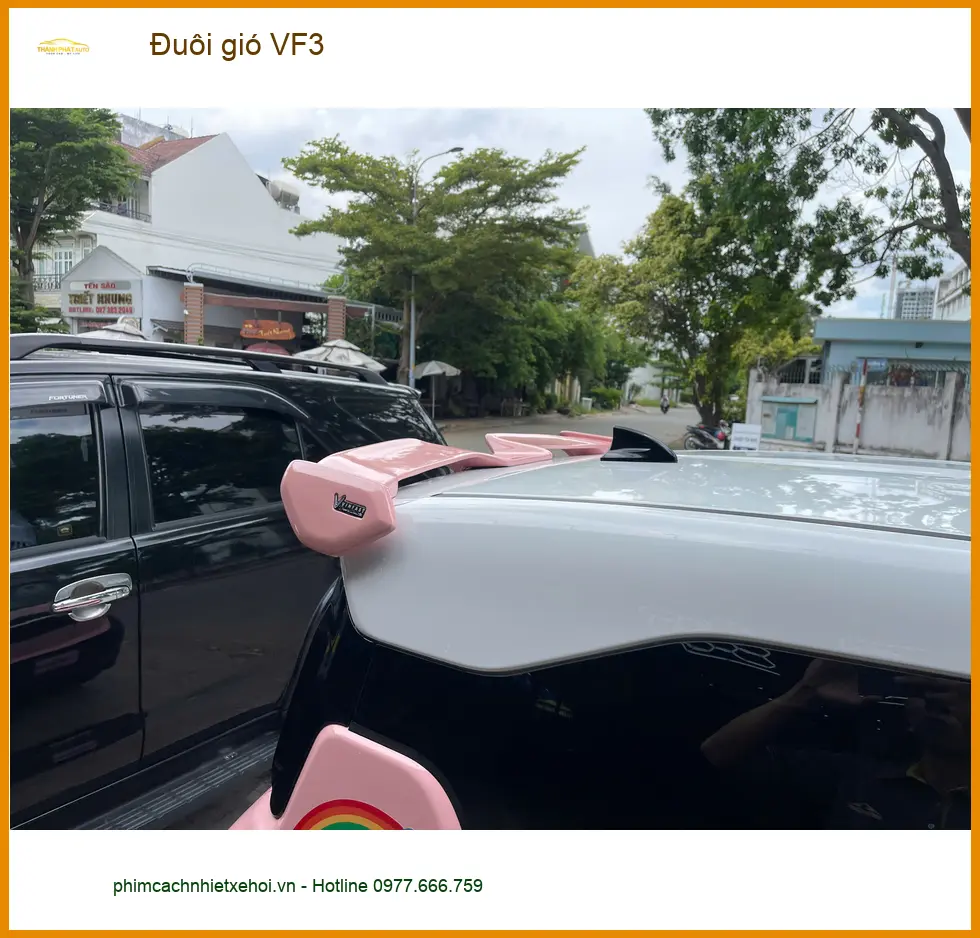 Chị Thảo lắp đuôi gió cho VinFast VF3 tại Quận 9 để xe trông thể thao hơn ảnh thực tế 2