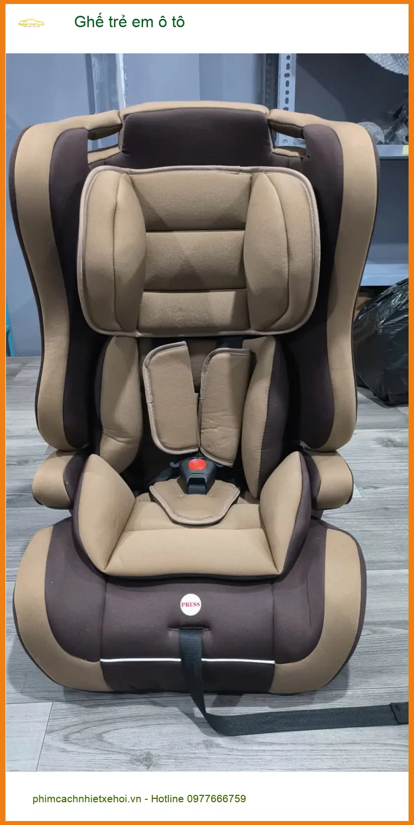 Chị Mỹ Dung lắp Ghế trẻ em ô tô cho Honda CRV tại Quận 4 để đảm bảo an toàn cho bé ảnh thực tế 2