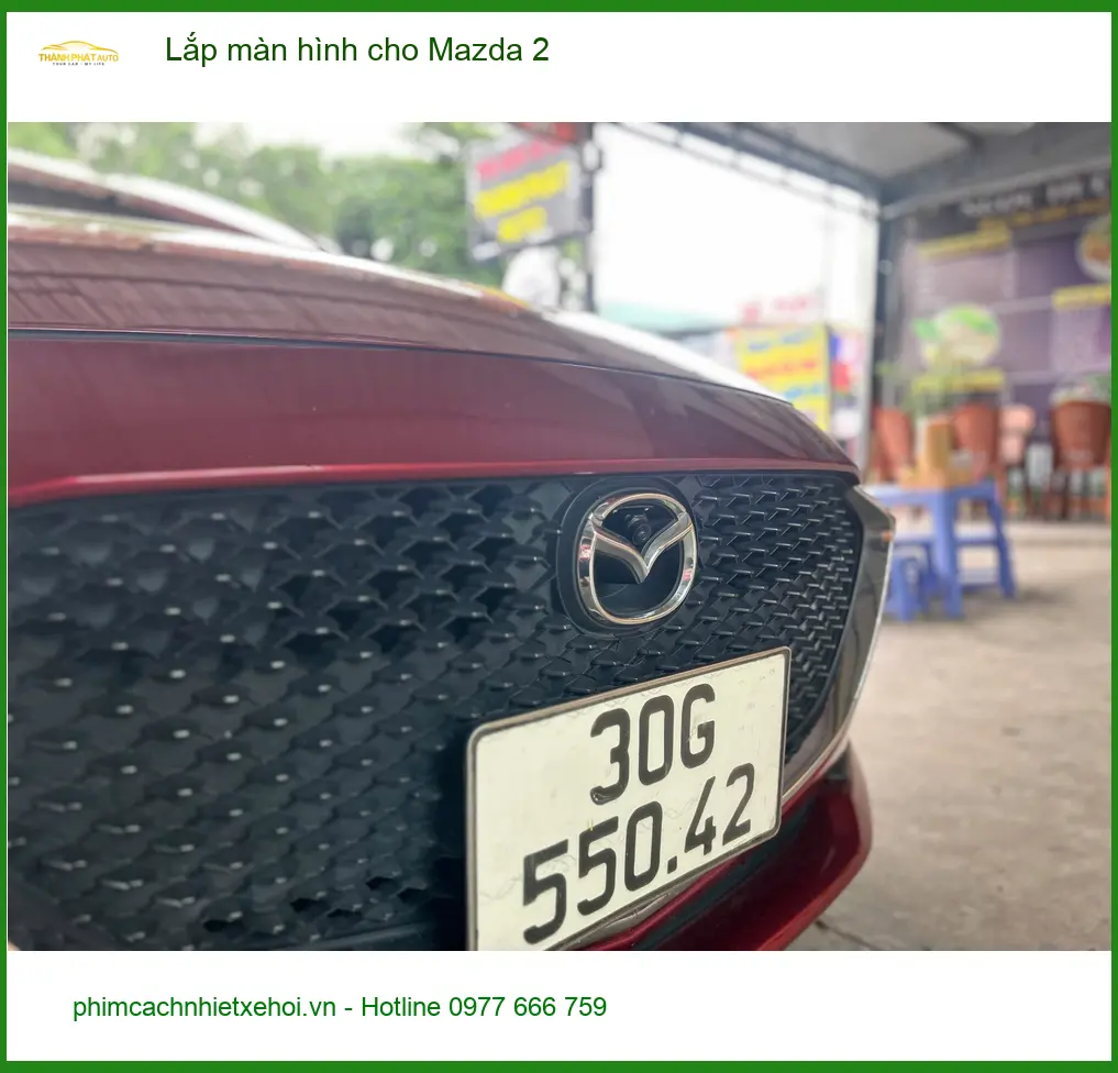 Chị Thảo lắp màn hình Android cho Mazda 2 tại Quận Phú Nhuận để giải trí tốt hơn