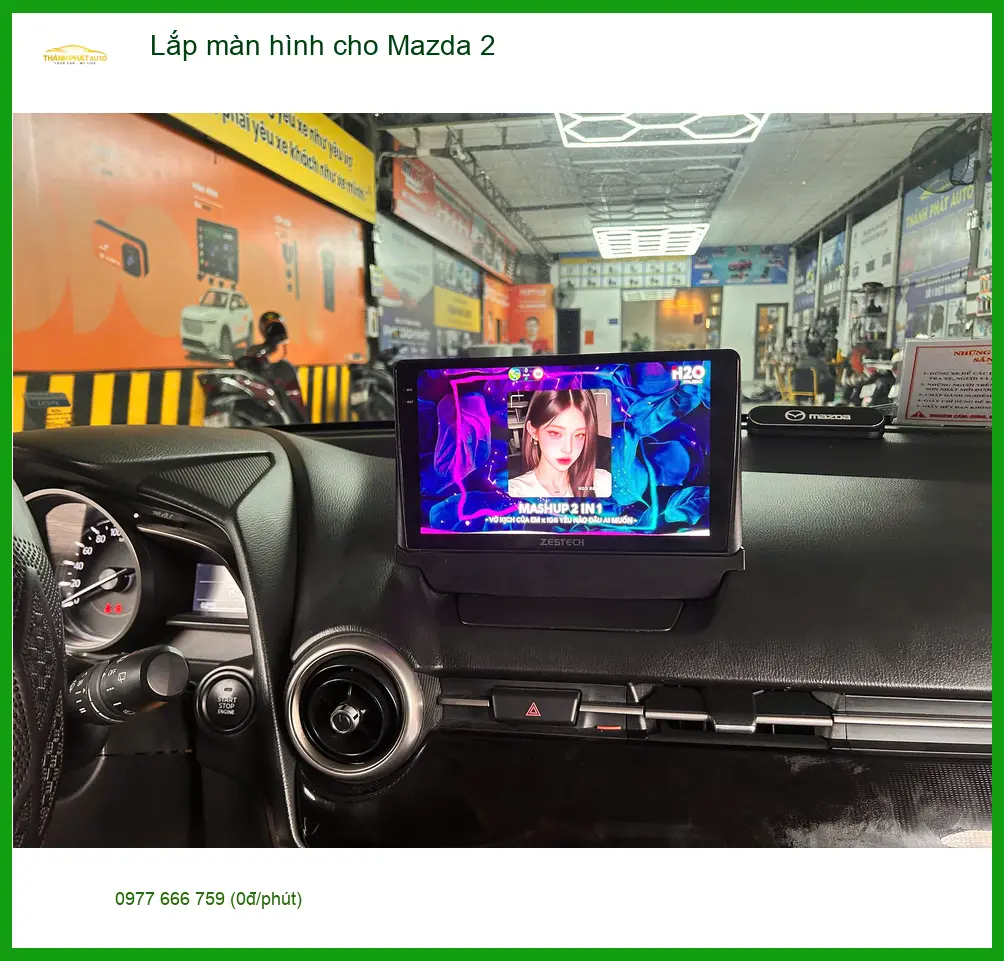 Chú Minh lắp màn hình cho Mazda 2 tại Quận Tân Phú vì màn hình zin quá cũ ảnh thực tế 3