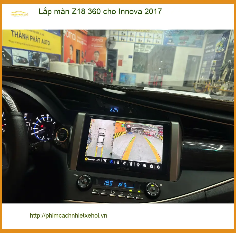 Chú Quang lắp màn hình Z18 360 cho Innova 2017 tại Quận Bình Tân để tiện di chuyển ảnh thực tế 3