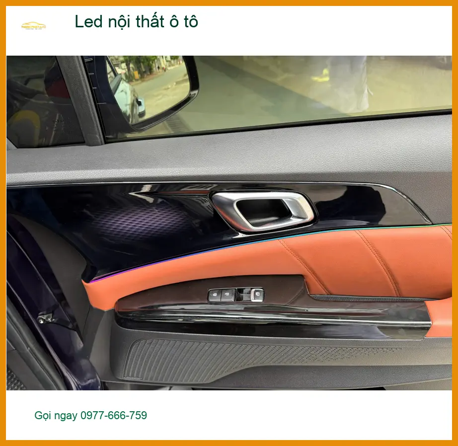 Anh Bách lắp Led nội thất ô tô Ford Everest tại Hóc Môn tạo điểm nhấn. ảnh thực tế 3