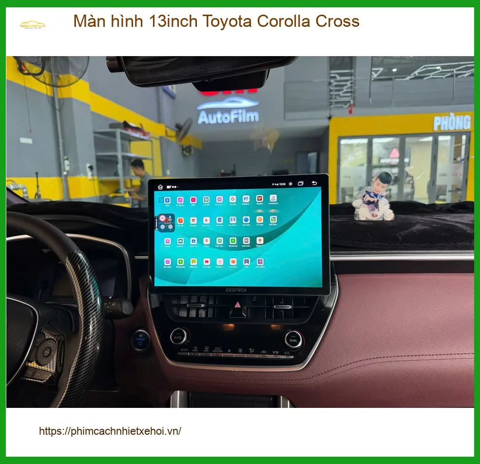 Chị Thảo lắp màn hình 13inch Toyota Corolla Cross uy tín tại Hóc Môn ảnh thực tế 3