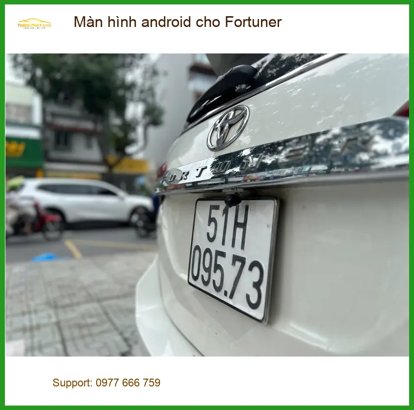 Anh Tấn lắp màn hình Android cho Toyota Fortuner tại Quận Phú Nhuận để tiện đường đi làm ảnh thực tế 5