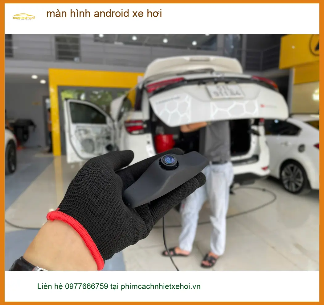 Anh Tuấn Kiệt nâng cấp màn hình Android xe hơi cho Toyota Camry tại Quận 5