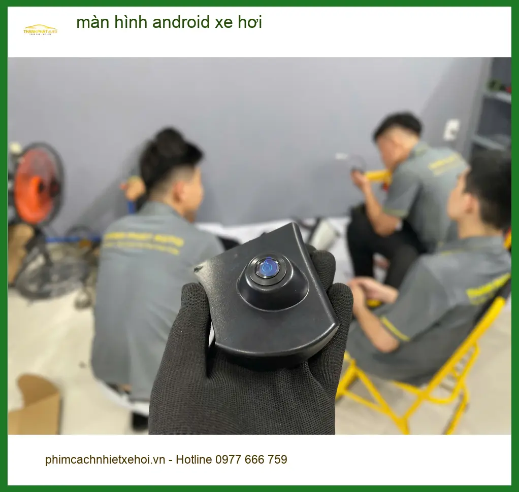 Anh Cường nâng cấp màn hình Android xe hơi cho Mazda CX-5 tại Quận 12.