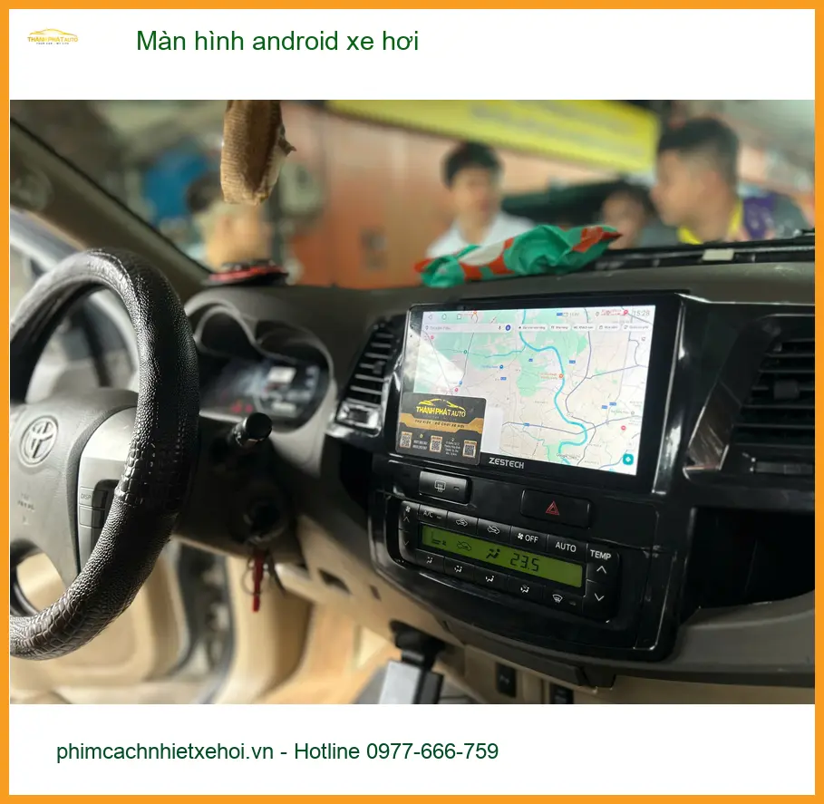 Anh Thanh Tùng lắp màn hình Android xe hơi VinFast Lux A tại Thủ Đức ảnh thực tế 2