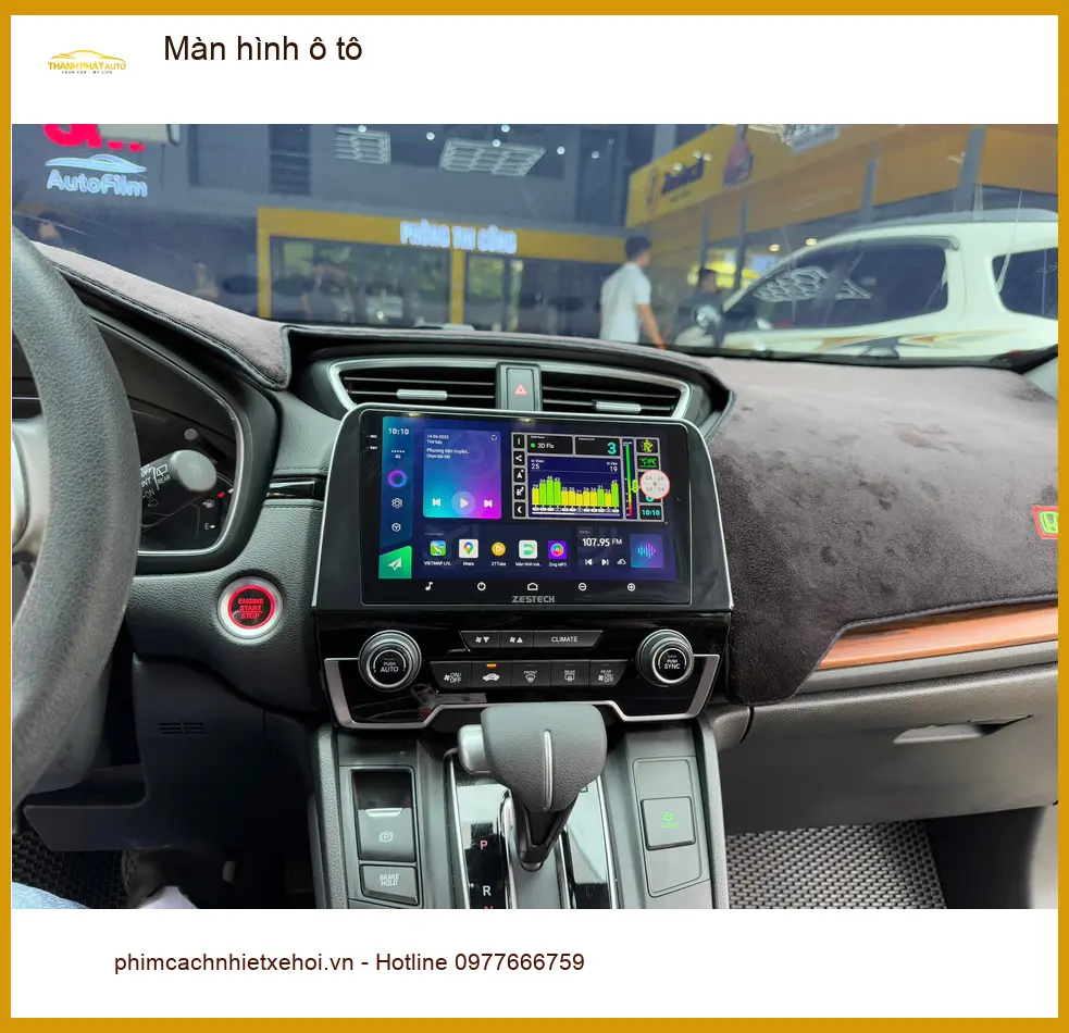 Anh Đạt lắp màn hình ô tô cho Honda HR-V tại Quận 10 vì màn zin cũ quá chậm ảnh thực tế 3