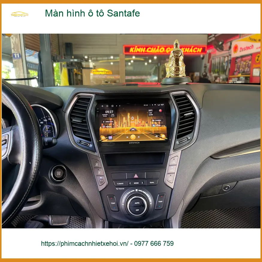 Anh Dũng lắp màn hình ô tô Santafe ở Quận 12 vì muốn trải nghiệm công nghệ mới