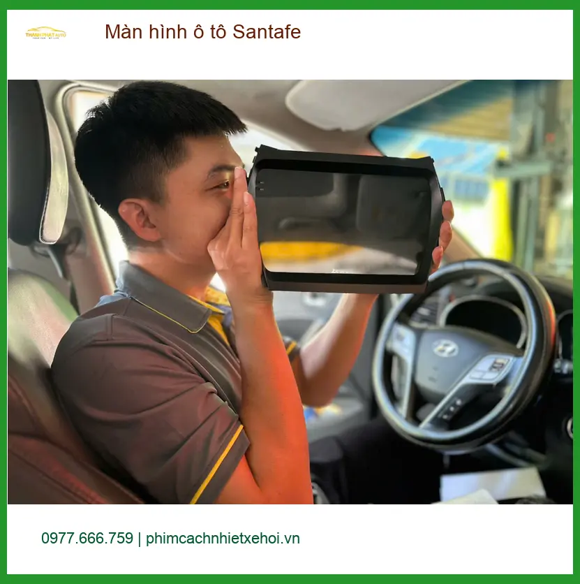Anh Dũng lắp màn hình ô tô Santafe ở Quận 12 vì muốn trải nghiệm công nghệ mới ảnh thực tế 3