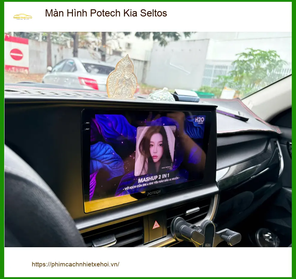 Anh Quang lắp Màn Hình Potech cho Kia Seltos tại Quận Nhà Bè để trải nghiệm nhiều tính năng hơn. ảnh thực tế 3