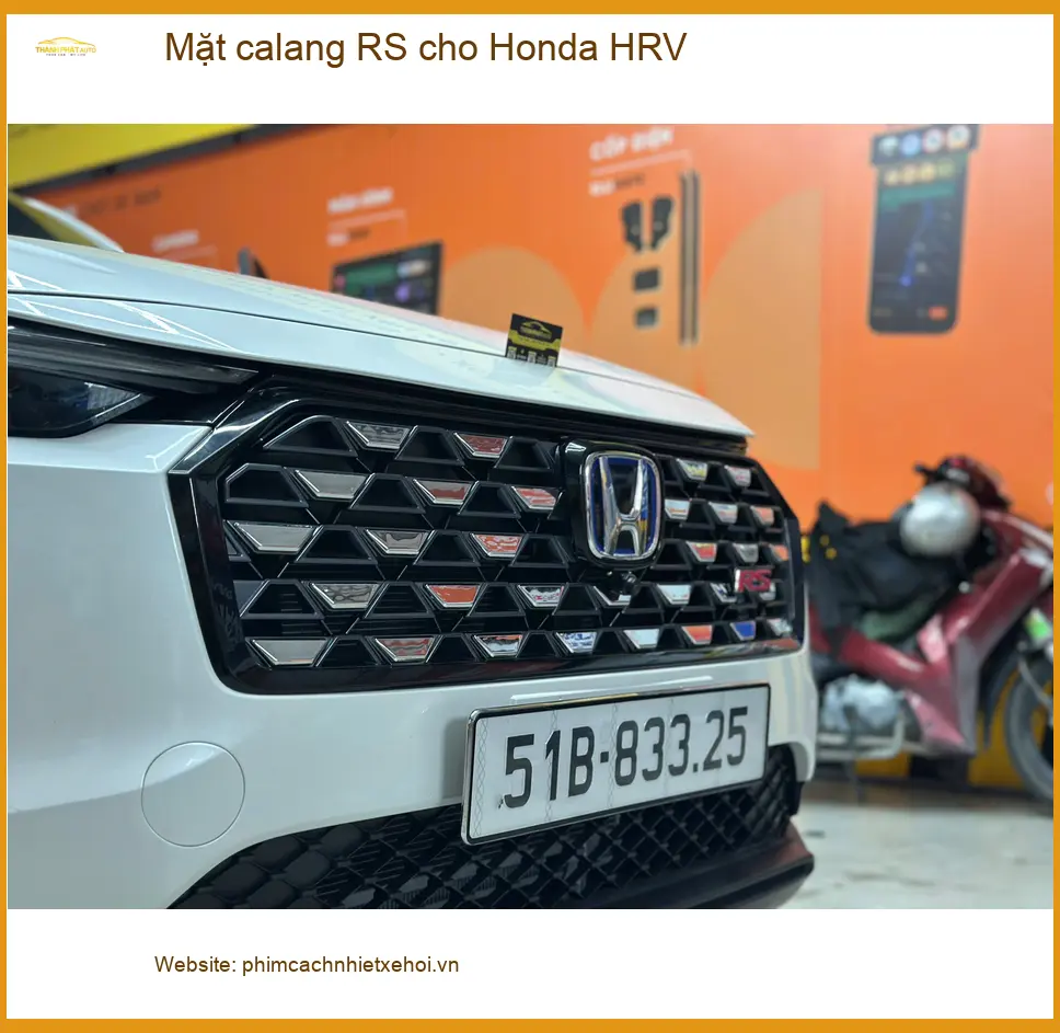Anh Hoàng Long độ Mặt calang RS cho Honda HRV tại Quận Phú Nhuận ảnh thực tế 3