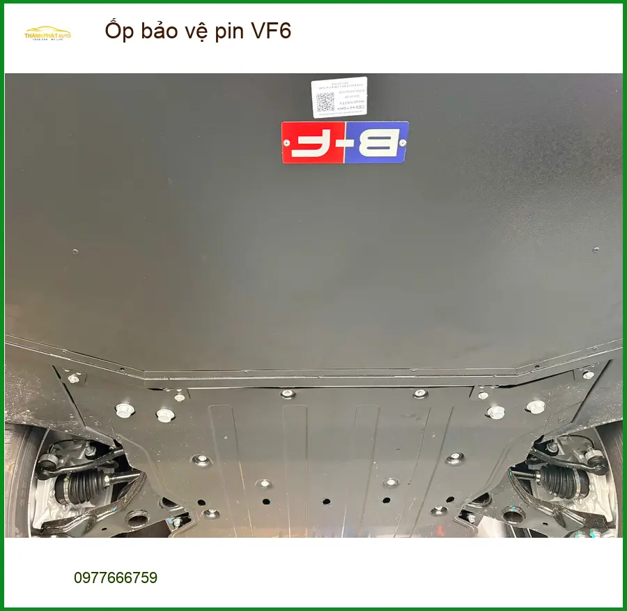 Chị Hương lắp Ốp bảo vệ pin VinFast VF6 tại Quận Tân Phú để bảo vệ tối ưu ảnh thực tế 5