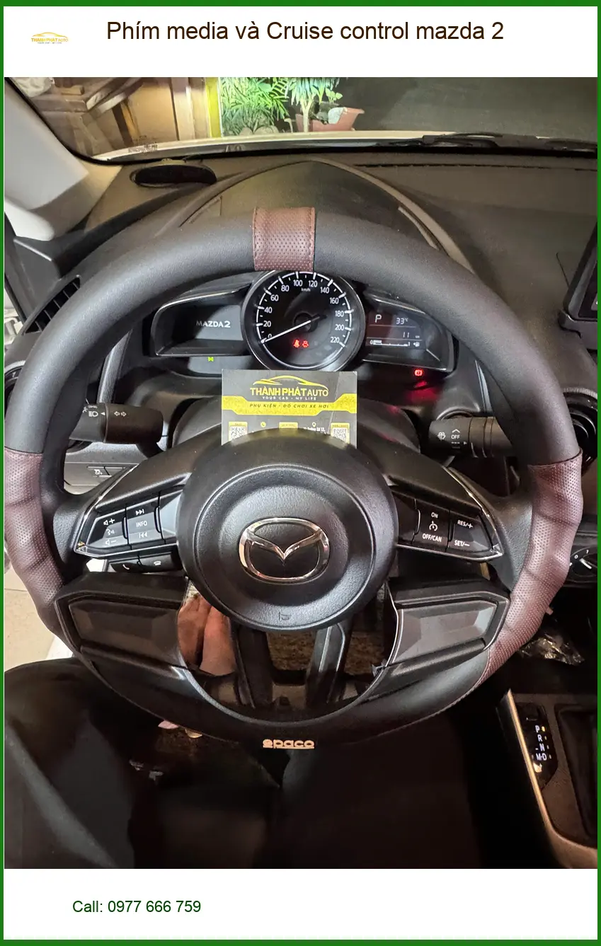 Chị Mai Anh gắn Phím media và Cruise control Mazda 2 Quận 9 tăng tiện ích ảnh thực tế 5