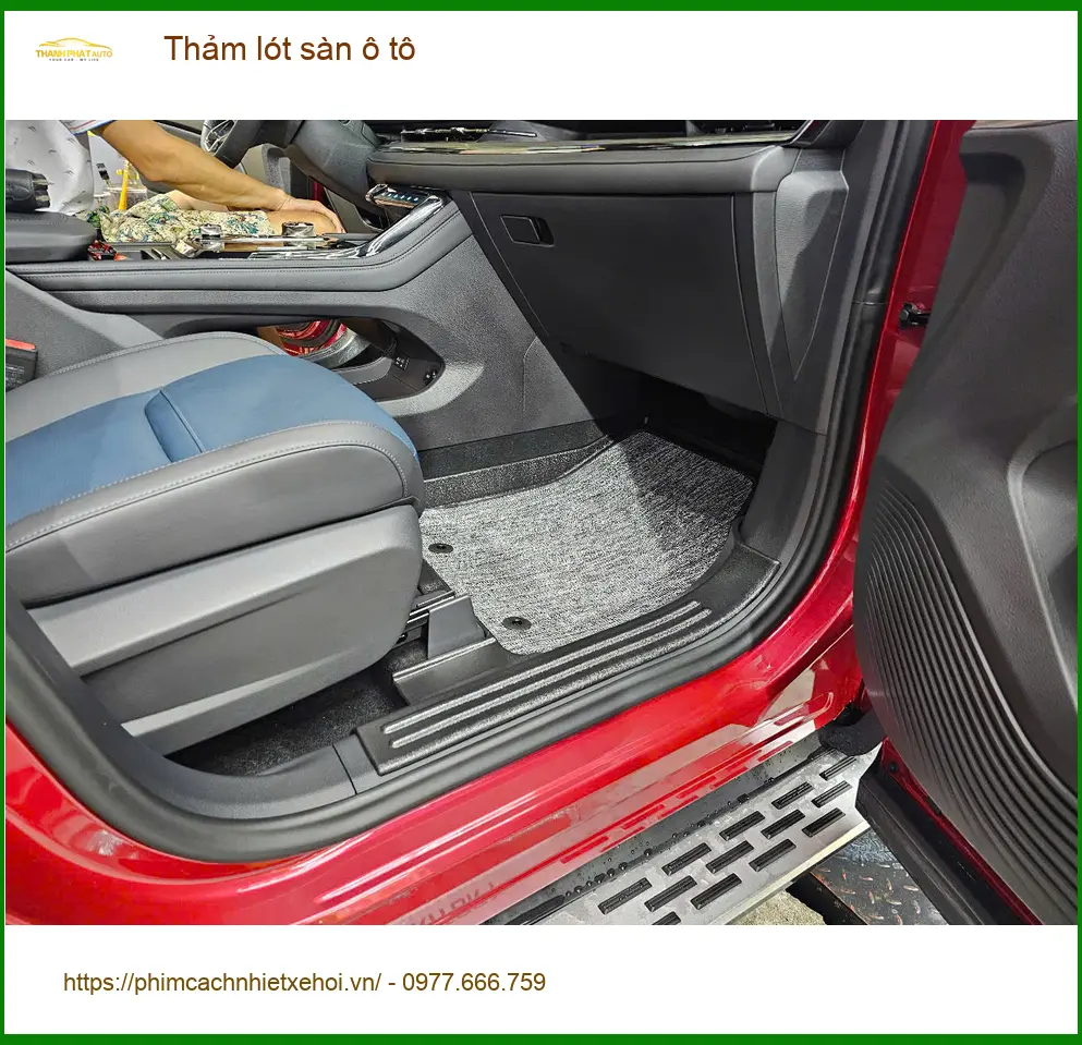 Anh Tấn thay thảm lót sàn ô tô Hyundai Accent tại Hóc Môn để giữ xe luôn sạch sẽ ảnh thực tế 4