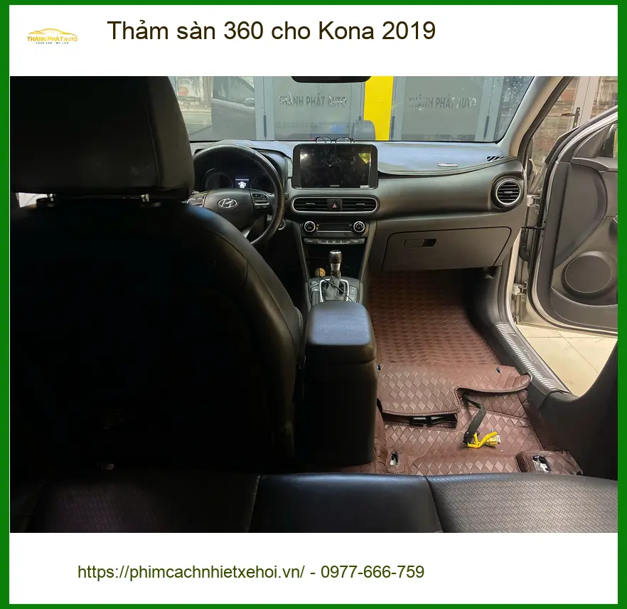 Chị Thanh lắp thảm sàn 360 cho Kona 2019 Quận Tân Bình giữ xe sạch sẽ ảnh thực tế 2