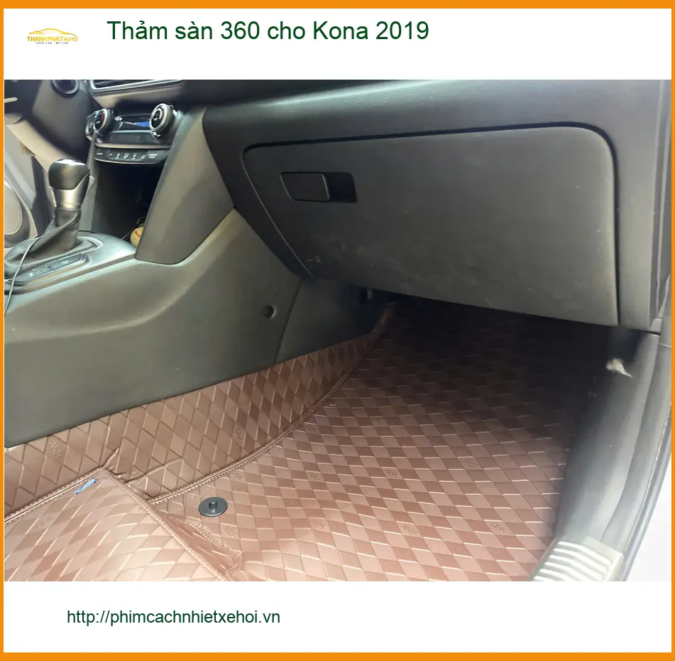 Chị Thanh lắp thảm sàn 360 cho Kona 2019 Quận Tân Bình giữ xe sạch sẽ ảnh thực tế 4