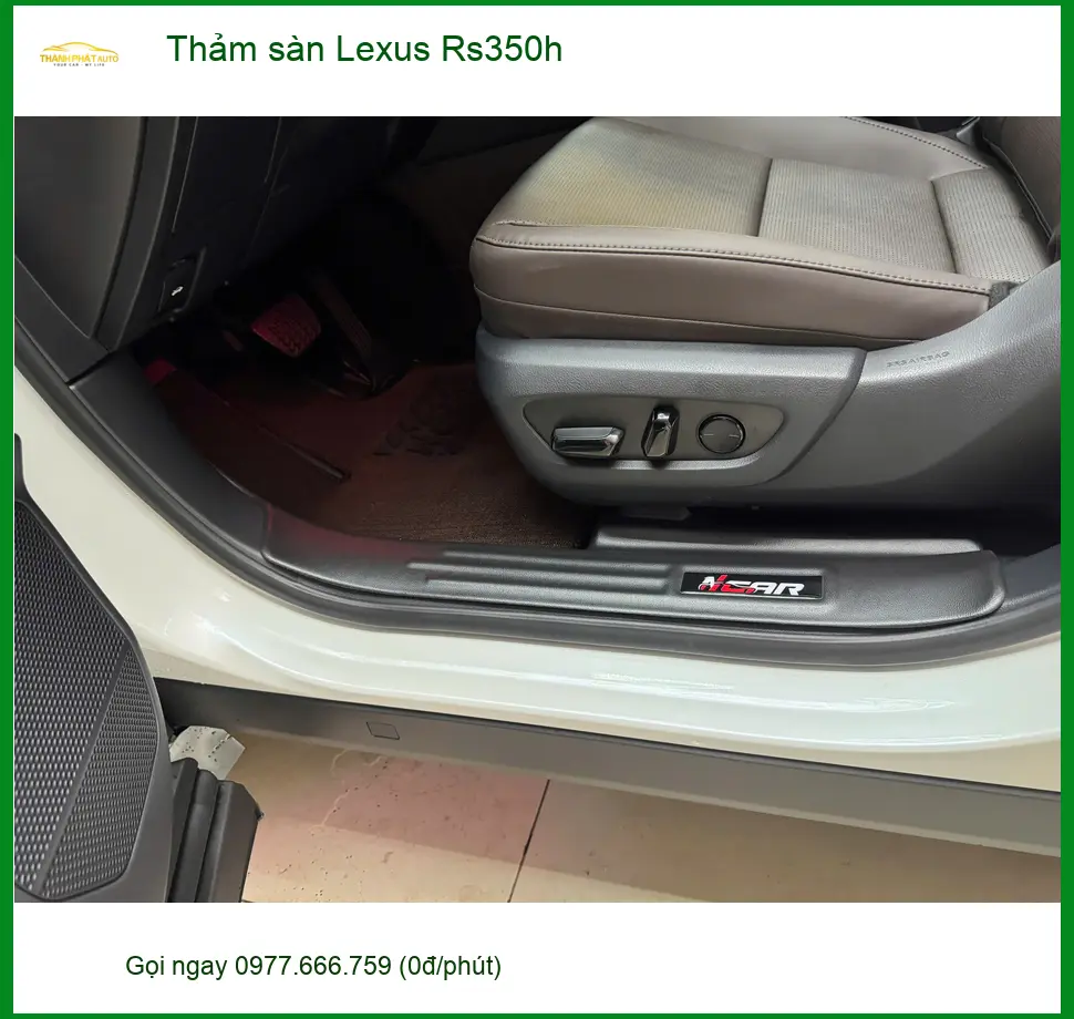 Chú Quang lắp thảm sàn Lexus Rs350h tại Củ Chi để nội thất xe luôn sạch đẹp ảnh thực tế 2
