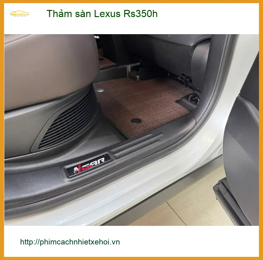 Anh Khải lắp thảm sàn Lexus Rs350h tại Quận 3 để giữ nội thất sạch đẹp