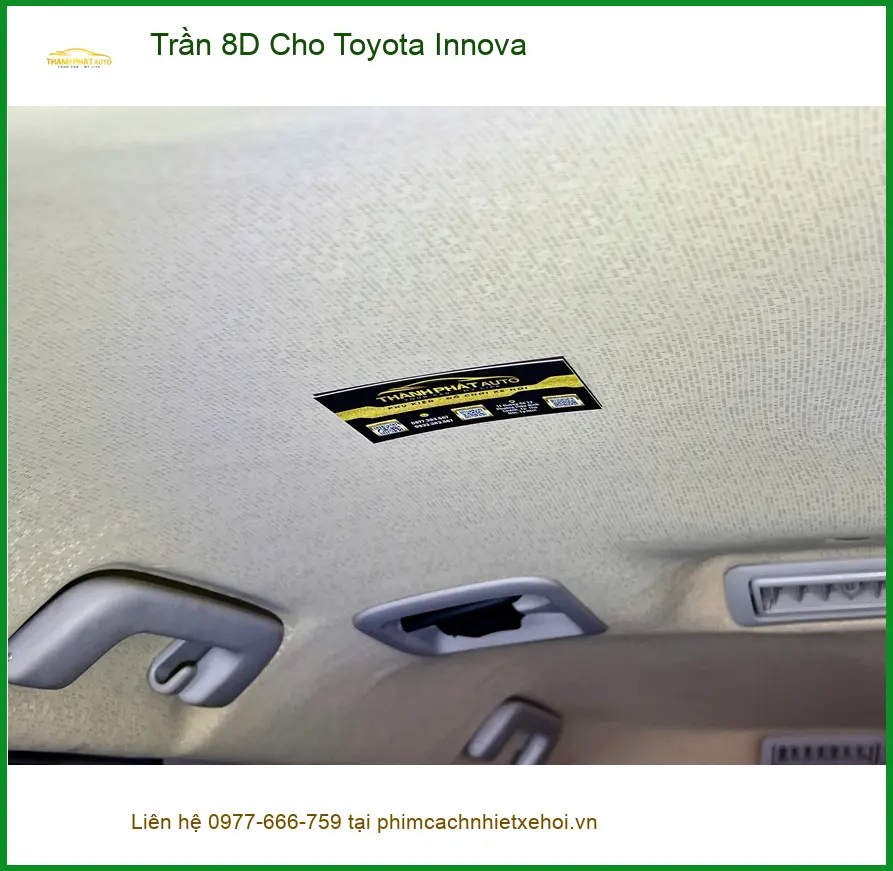 Anh Quang bọc Trần 8D cho Toyota Innova Quận 12 để nội thất đẹp hơn