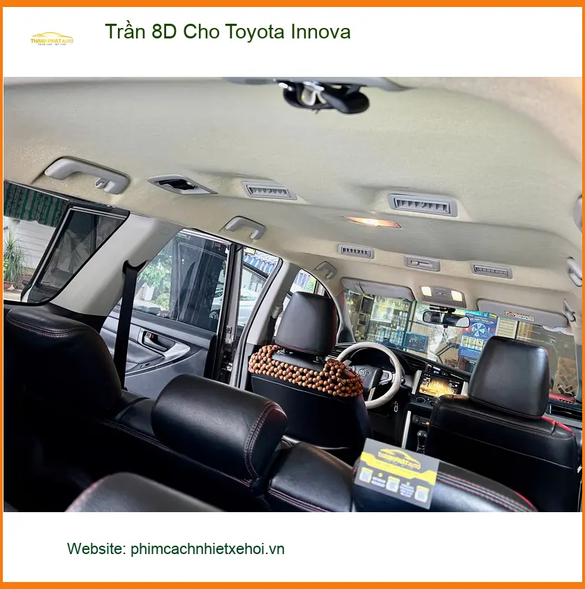 Chú Hưng làm Trần 8D cho Toyota Innova tại Quận 9 để nội thất sang trọng hơn ảnh thực tế 4