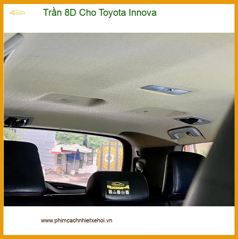 Chị Hoa làm Trần 8D cho Toyota Innova tại Hóc Môn để nội thất sang trọng hơn ảnh thực tế 3