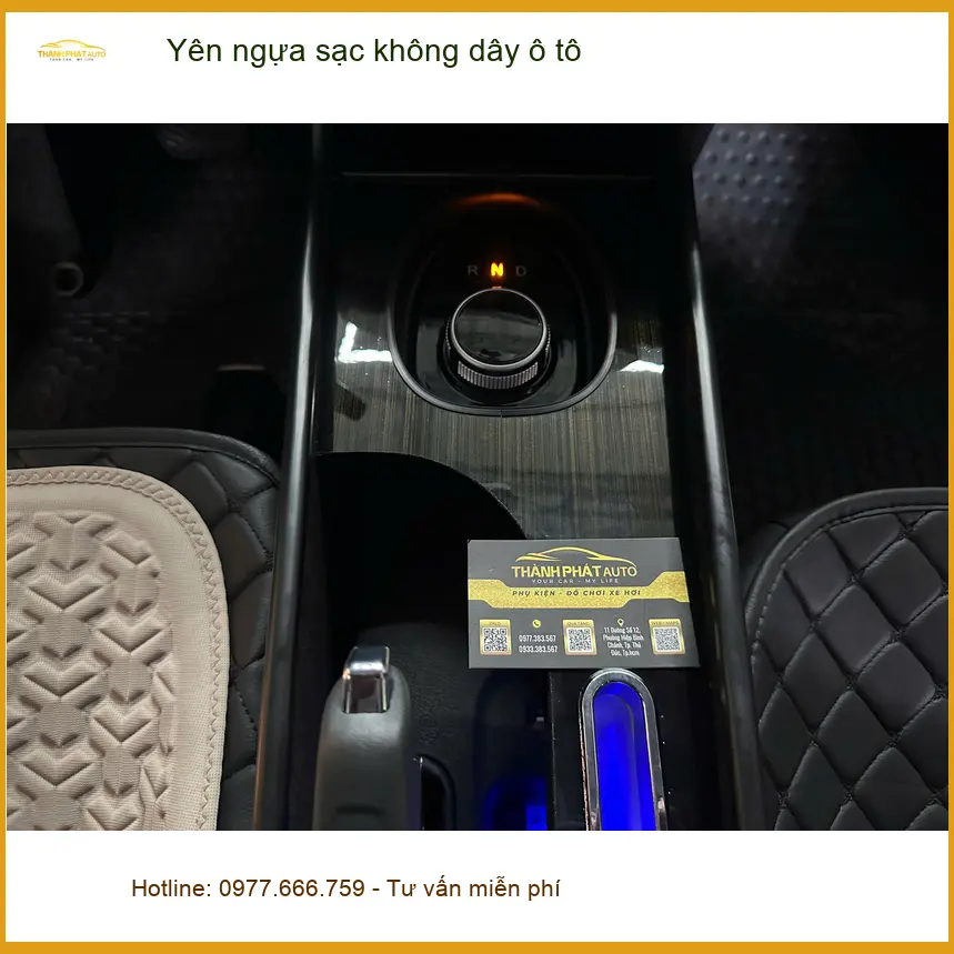 Anh Minh lắp yên ngựa sạc không dây ô tô cho Vios tại Quận 6. ảnh thực tế 3