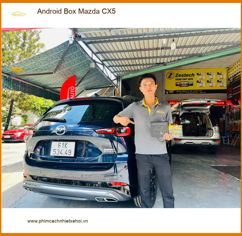 Anh Khang lắp Android Box cho Mazda CX5 tại Quận Tân Bình để chuyến đi xa không còn nhàm chán.