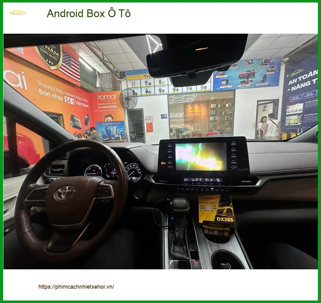 Chị Mai lắp Android Box Ô Tô cho Hyundai Accent tại Thủ Đức để xem bản đồ, YouTube ảnh thực tế 2