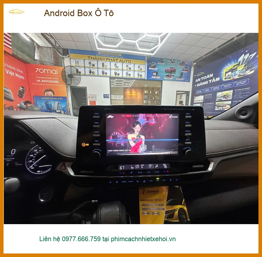 Chị Mai lắp Android Box Ô Tô cho Hyundai Accent tại Thủ Đức để xem bản đồ, YouTube ảnh thực tế 3