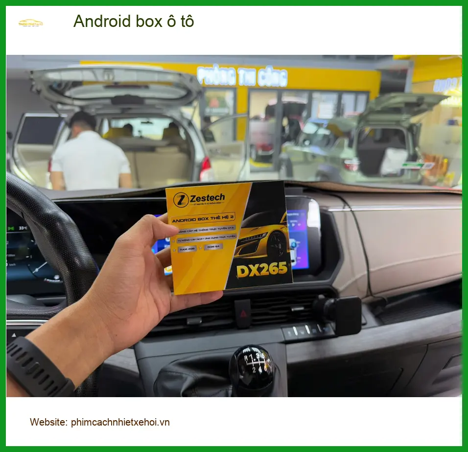 Anh Minh lắp Android box ô tô cho Hyundai SantaFe tại Quận 3 để xem giải trí trên xe ảnh thực tế 4