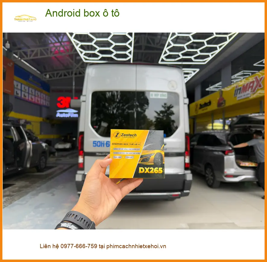 Chị Thùy lắp Android box ô tô Hyundai Accent tại Quận Tân Bình để xem YouTube ảnh thực tế 2