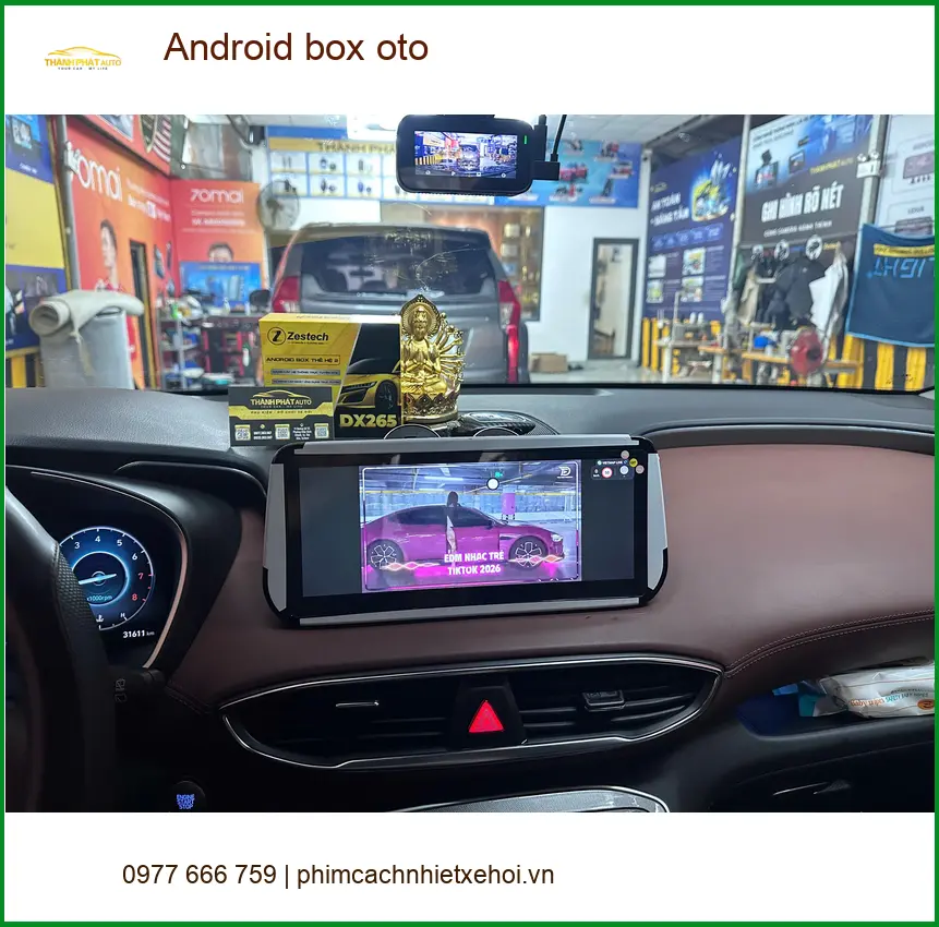 Anh Hưng lắp Android box oto cho Toyota Camry tại Quận Tân Phú