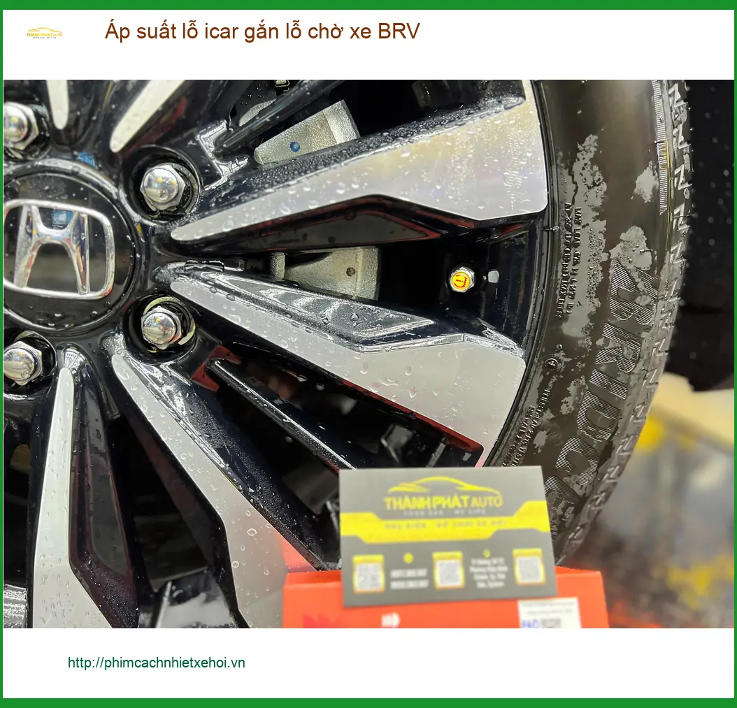 Anh Bảo gắn áp suất lốp iCar lỗ chờ xe BRV tại Quận 9 an toàn ảnh thực tế 5