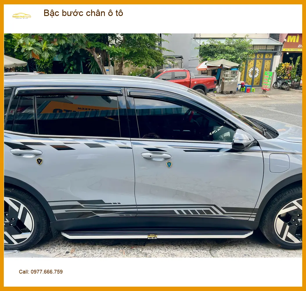 Anh Khôi lắp bậc bước chân ô tô Ford Everest để lên xuống xe tiện hơn tại Quận 12 ảnh thực tế 2