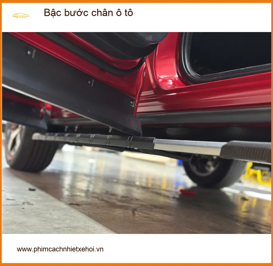 Anh Khải lắp bậc bước chân ô tô chính hãng cho Kia Sorento tại Quận 1 ảnh thực tế 4